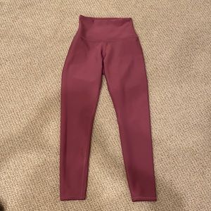 ALO Purple/pink leggings